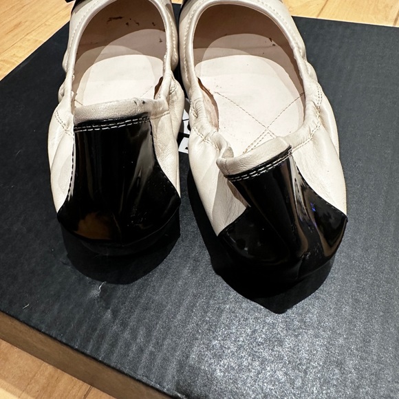 Cole Haan Bow Flats (Used like new, barely worn) - Picture 5 of 5